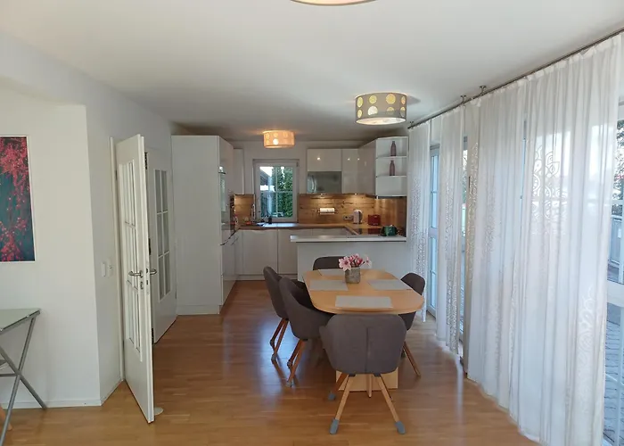 Helles, Geraeumiges Haus In Muenchen-solln * Monachium