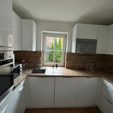 Helles, Geraeumiges Haus In Muenchen-solln * 뮌헨